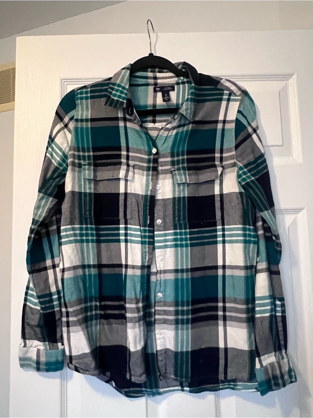 GAP Boyfriend Fit Plaid Button-Down Shirt